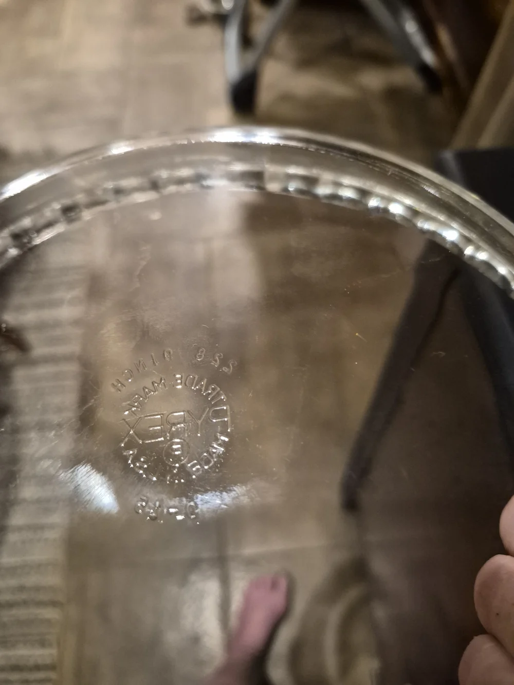Vintage Pyrex 228 9